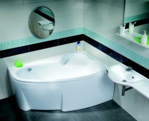 Как выбрать угловую ванну?